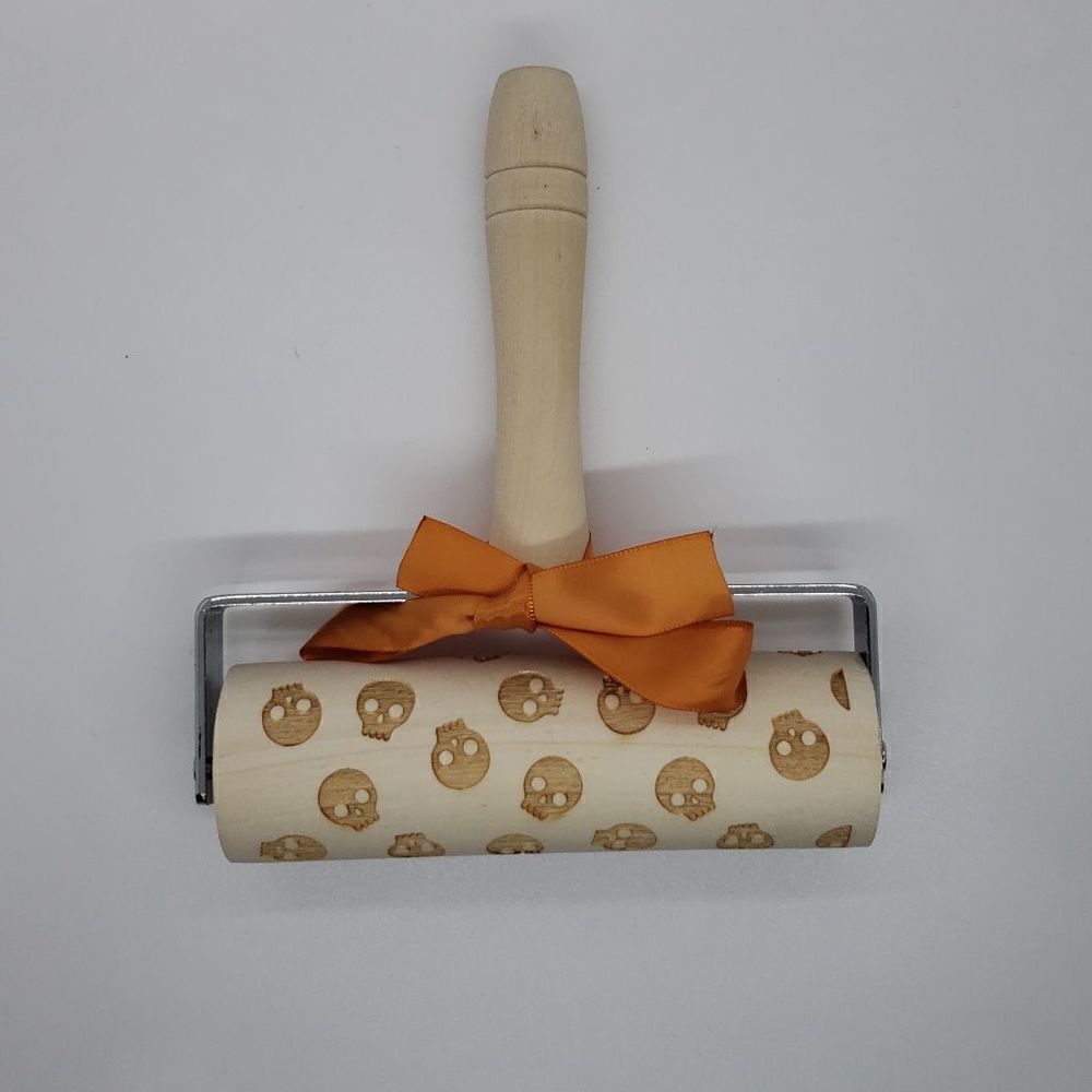 Skull wooden rolling pin 1.5"